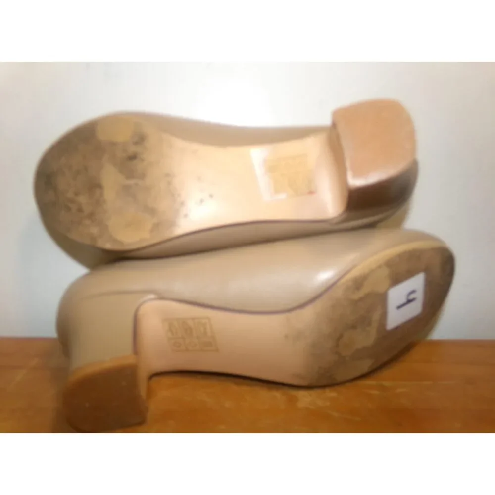 Pre-Owned Dance Jazz Shoes Stelle Child 4M Leather Single Strap Closed Toe